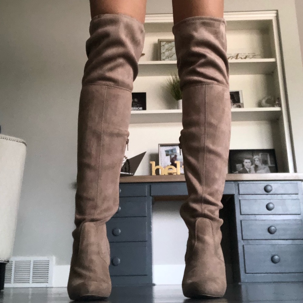Heeled boots